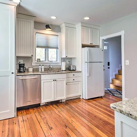 Mystic Refuge With Patio Less Than 1 Mi To Downtown! Екстериор снимка